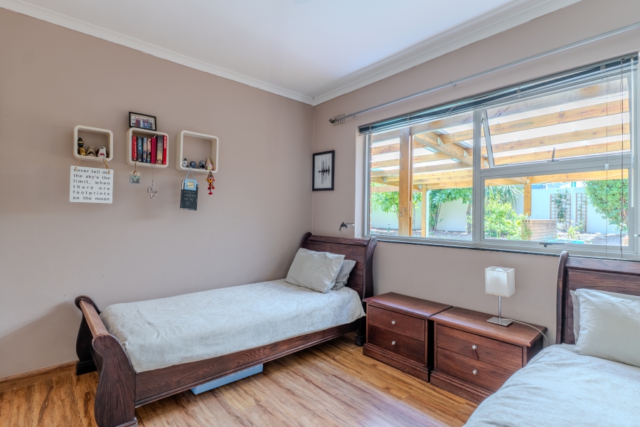 3 Bedroom Property for Sale in Helderrand Western Cape